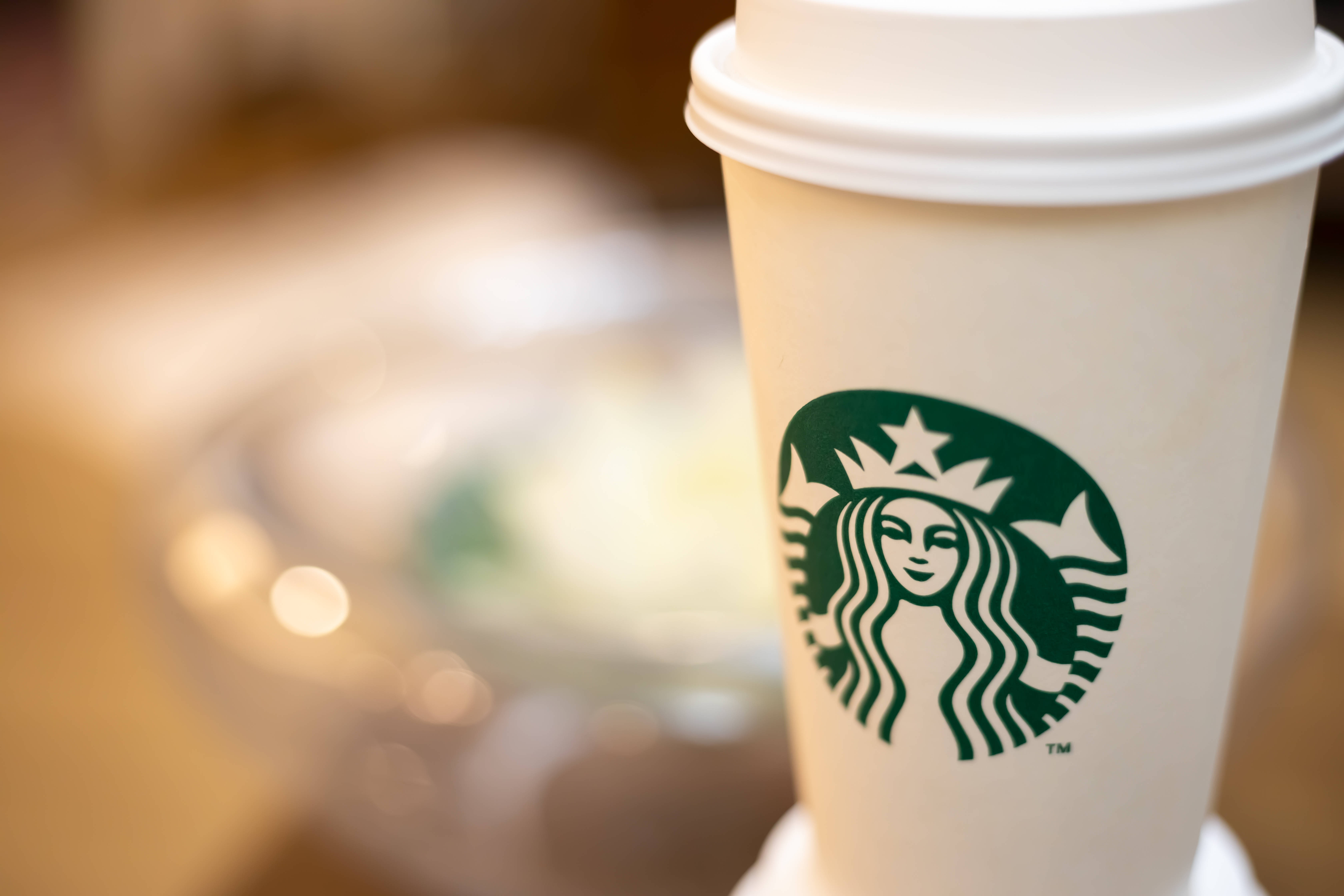 原创每年在华掘金超200亿的星巴克却给消费者喝过期产品