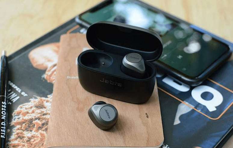 圣诞节送女朋友什么礼物好?佩戴舒适高颜值蓝牙耳机推荐