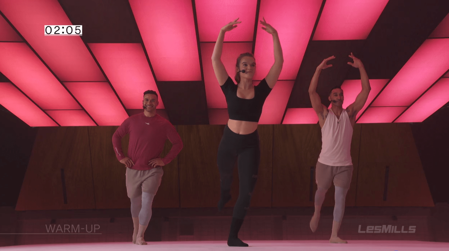 莱美barre健身课程芭蕾塑形高雅美丽与力量重叠让你跟着凹凸