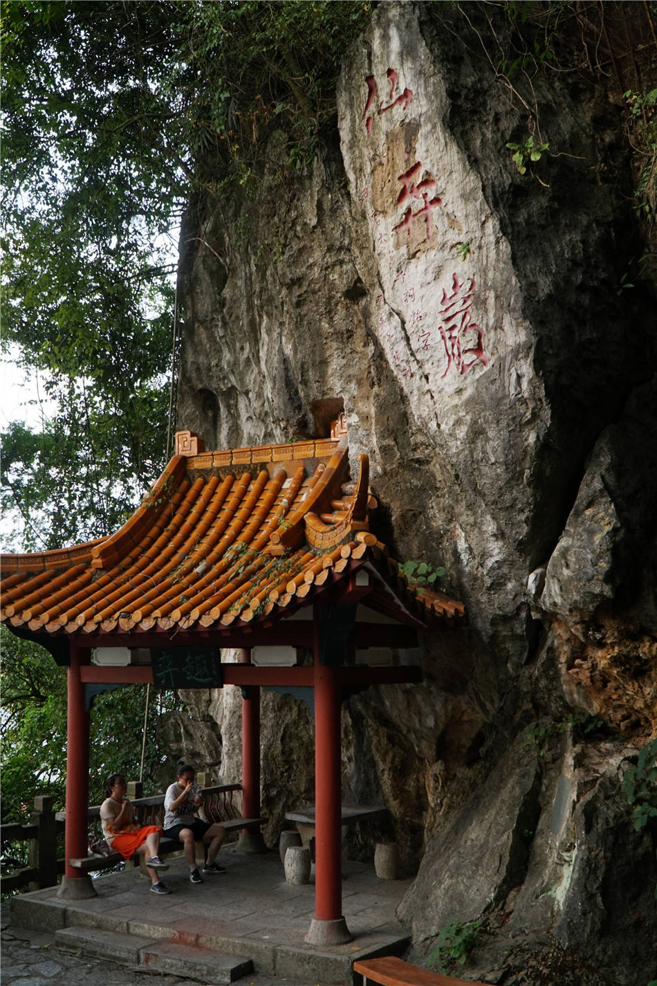 马鞍山|广西：柳州，山环水绕，宏阔博大的江，土山石峰相间中的城