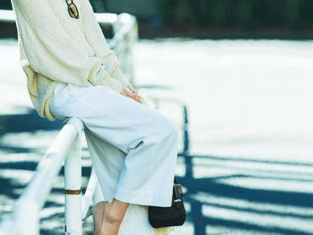 大地 基础款怎么穿出高级感？记住这6个穿衣搭配小技巧，想不高级都难