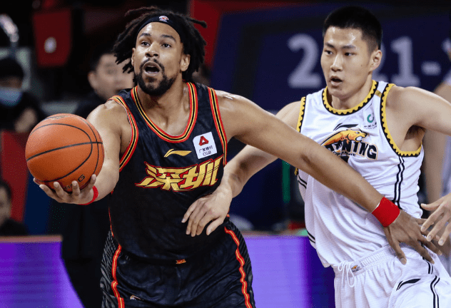 CBA|狂轰31分14板却被批！杨毅对他疯狂吐槽：CBA头号混子外援