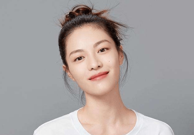 女神皙活：王牌里的江南征太美了，女神钟楚曦护肤秘诀Get，值得借鉴！