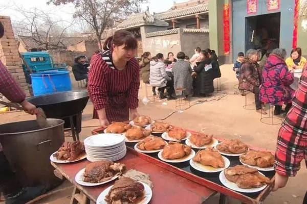 什么算是大餐 f449edc8f8b64e67a29bf13f9558bc3e.jpeg