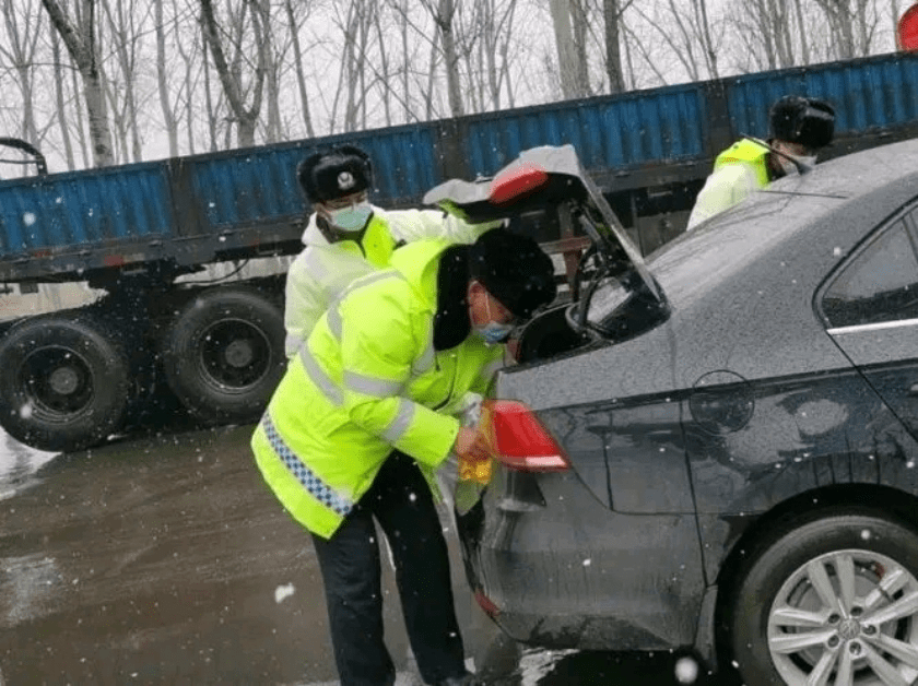 疫情|战风雪 斗严寒 坚守疫情防控一线