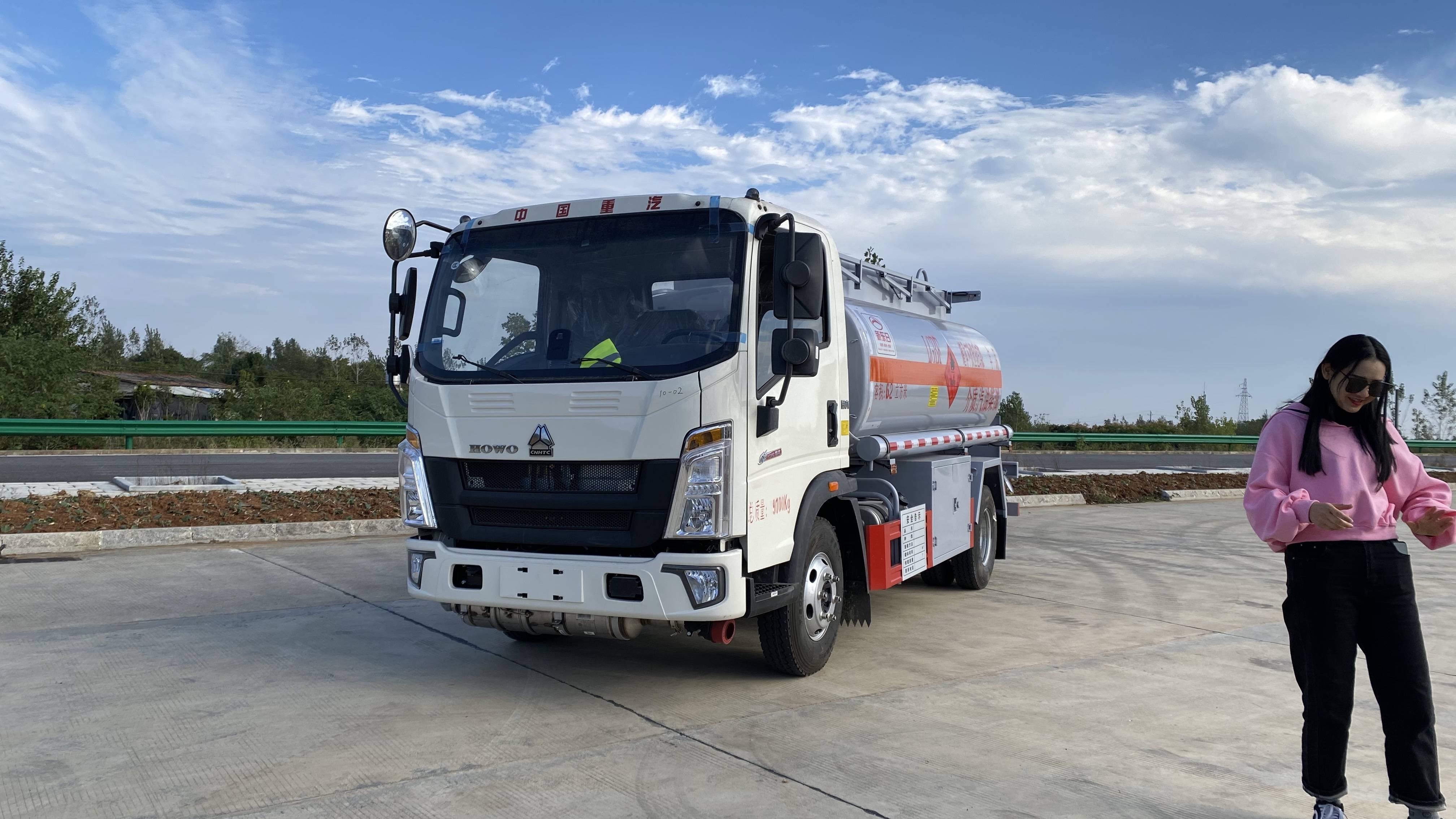 新的一年,分享一款巨牛的网红爆款5吨加油车给大佬们!_铝合金_车辆_mm