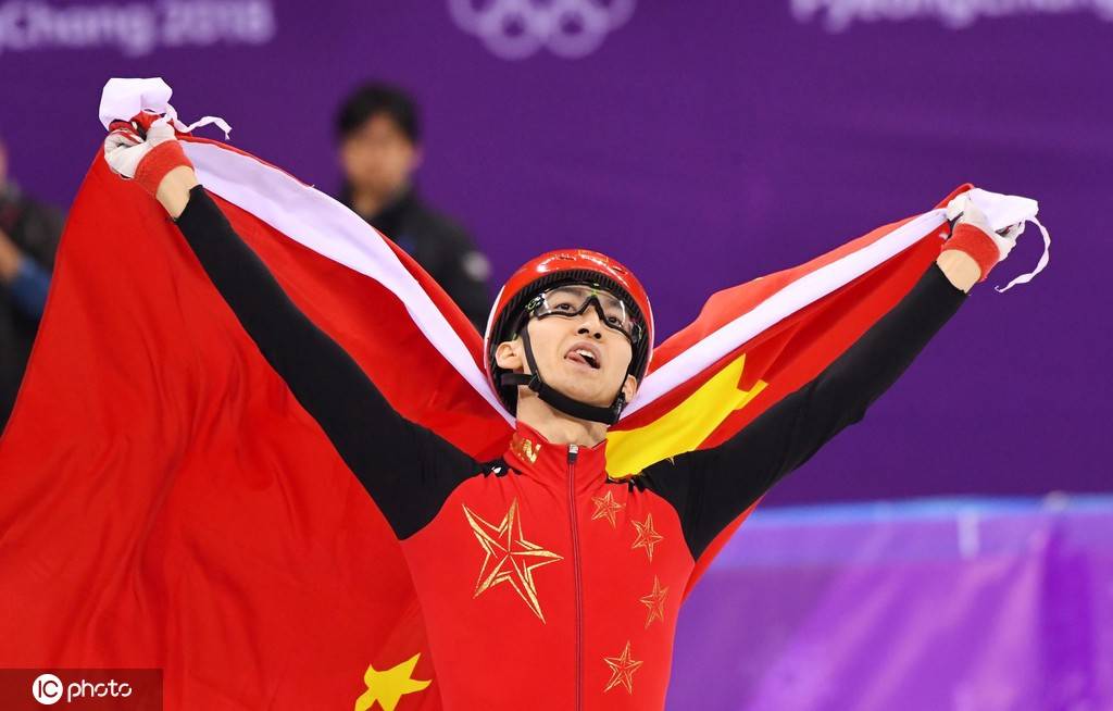 武大靖:小时候穿二手冰鞋 曾当周洋范可新陪练_温哥华冬奥会_选手