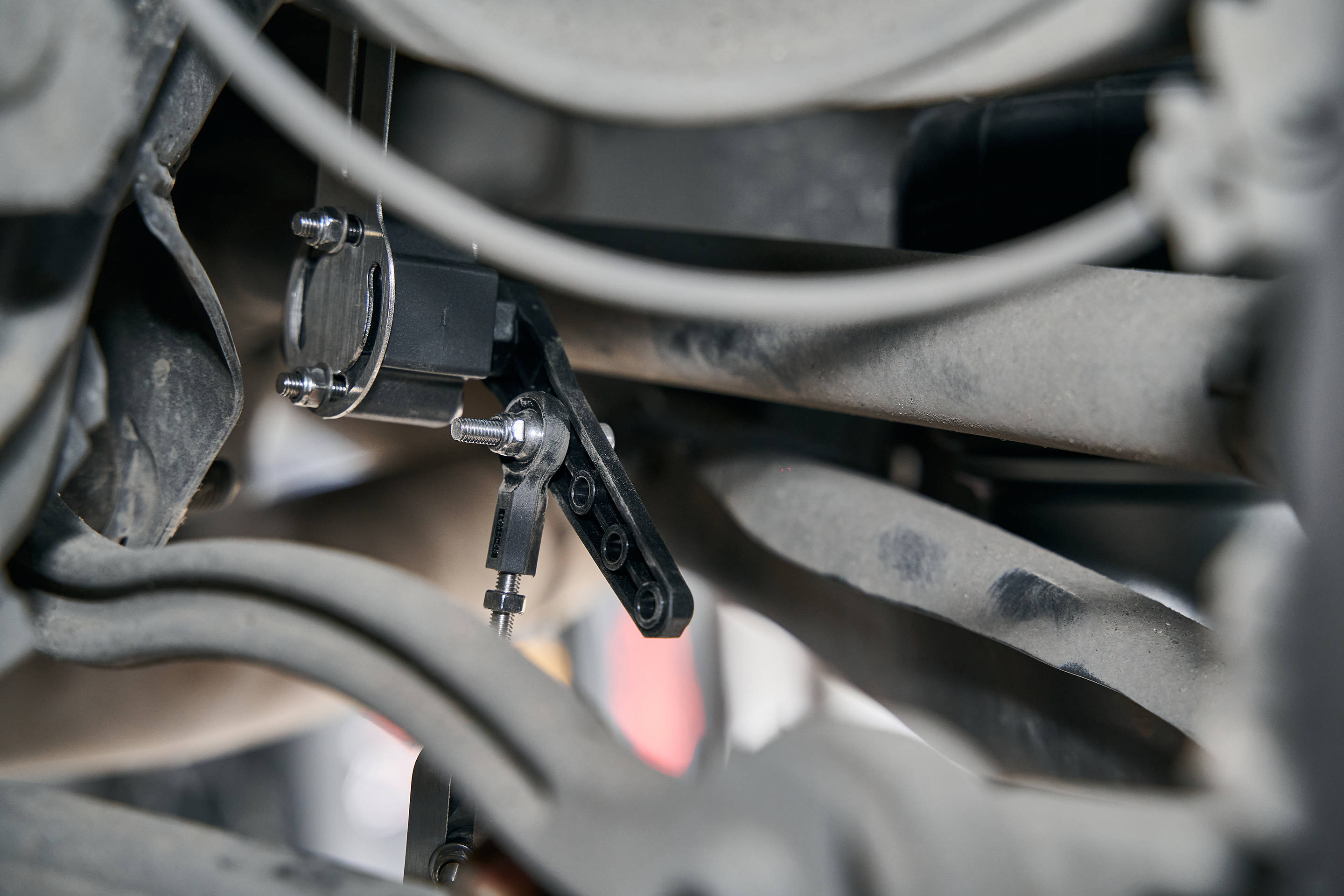 出街靓仔贴地飞行奔驰c级w205改装magicair气动避震