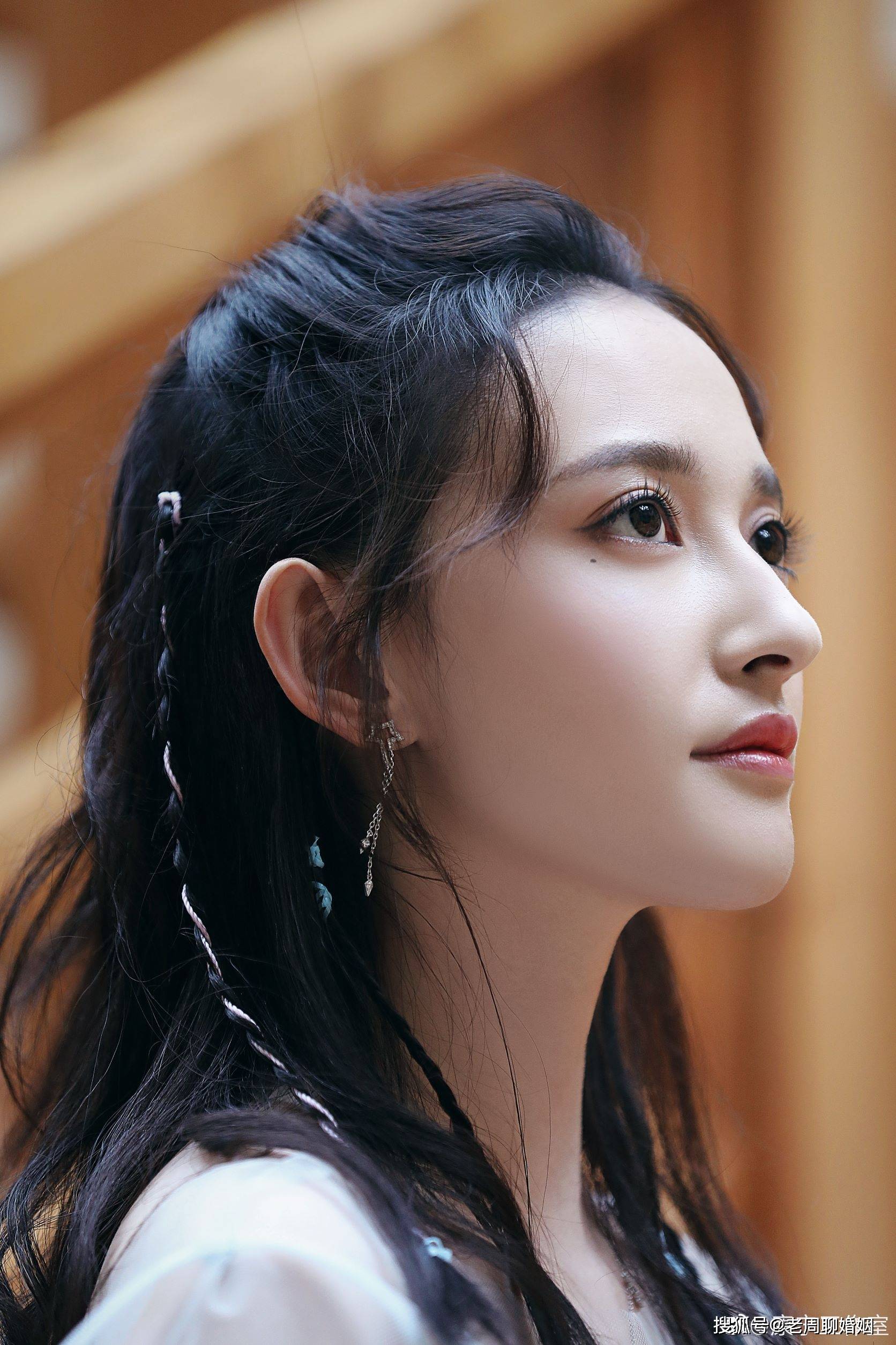 康宁:有气质的女孩-搜狐大视野-搜狐新闻