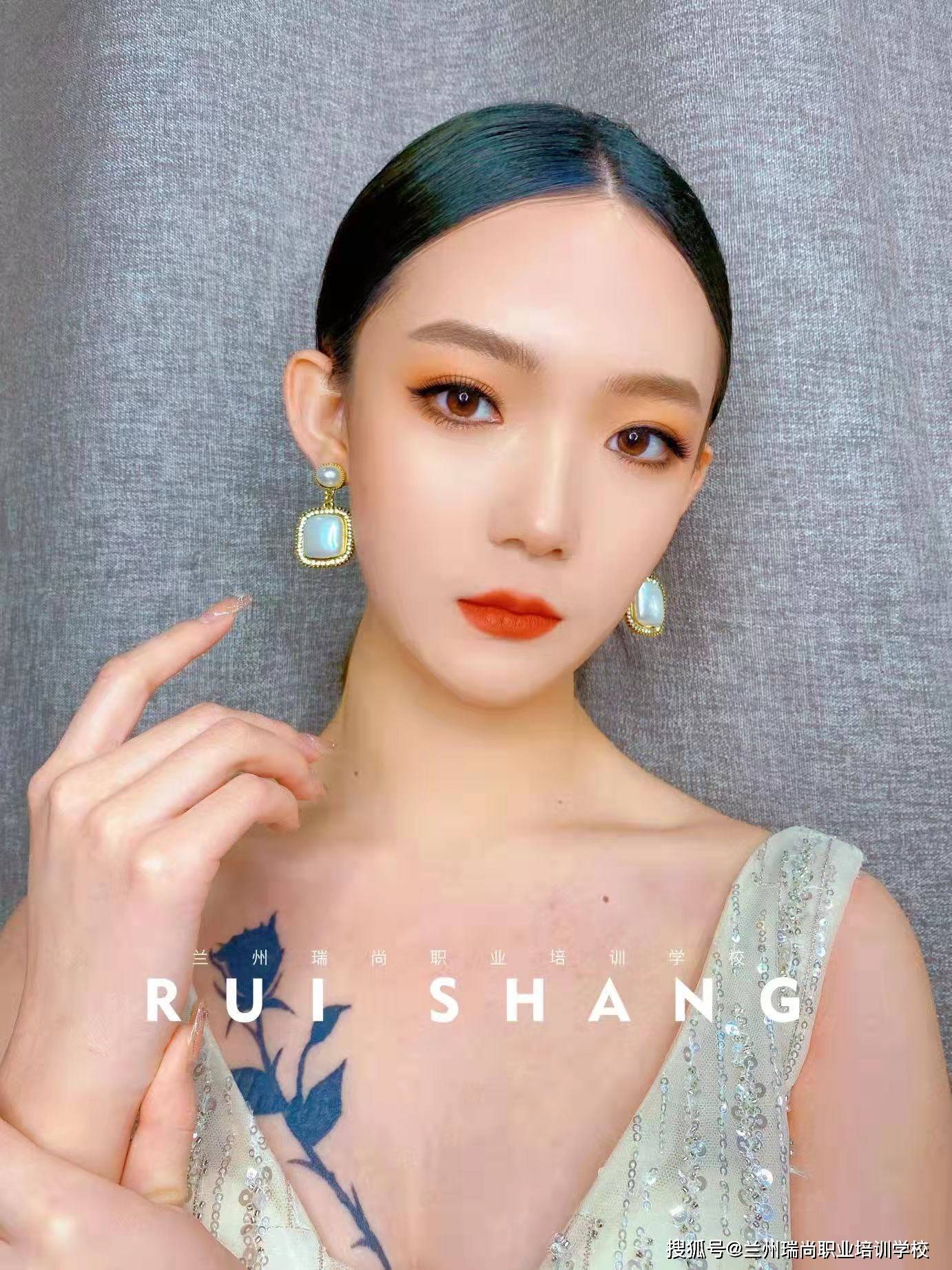 会展兰州化妆初级培班升班总结