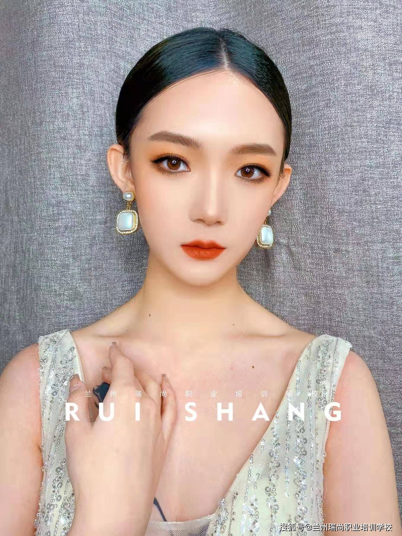 会展兰州化妆初级培班升班总结