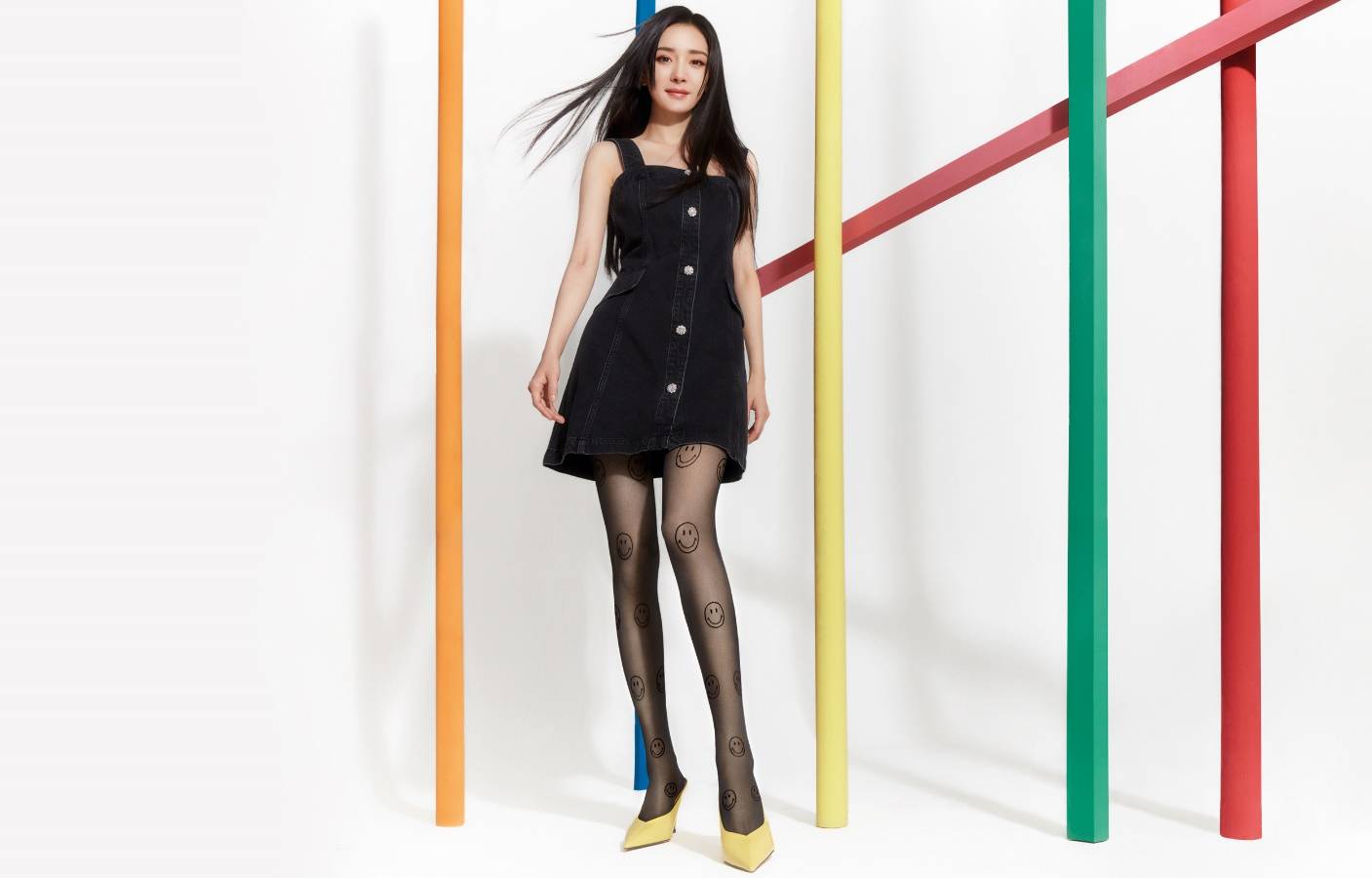 图案 用创意“破界“ 无惧先锋表达 CALZEDONIA推出艺术家联名系列