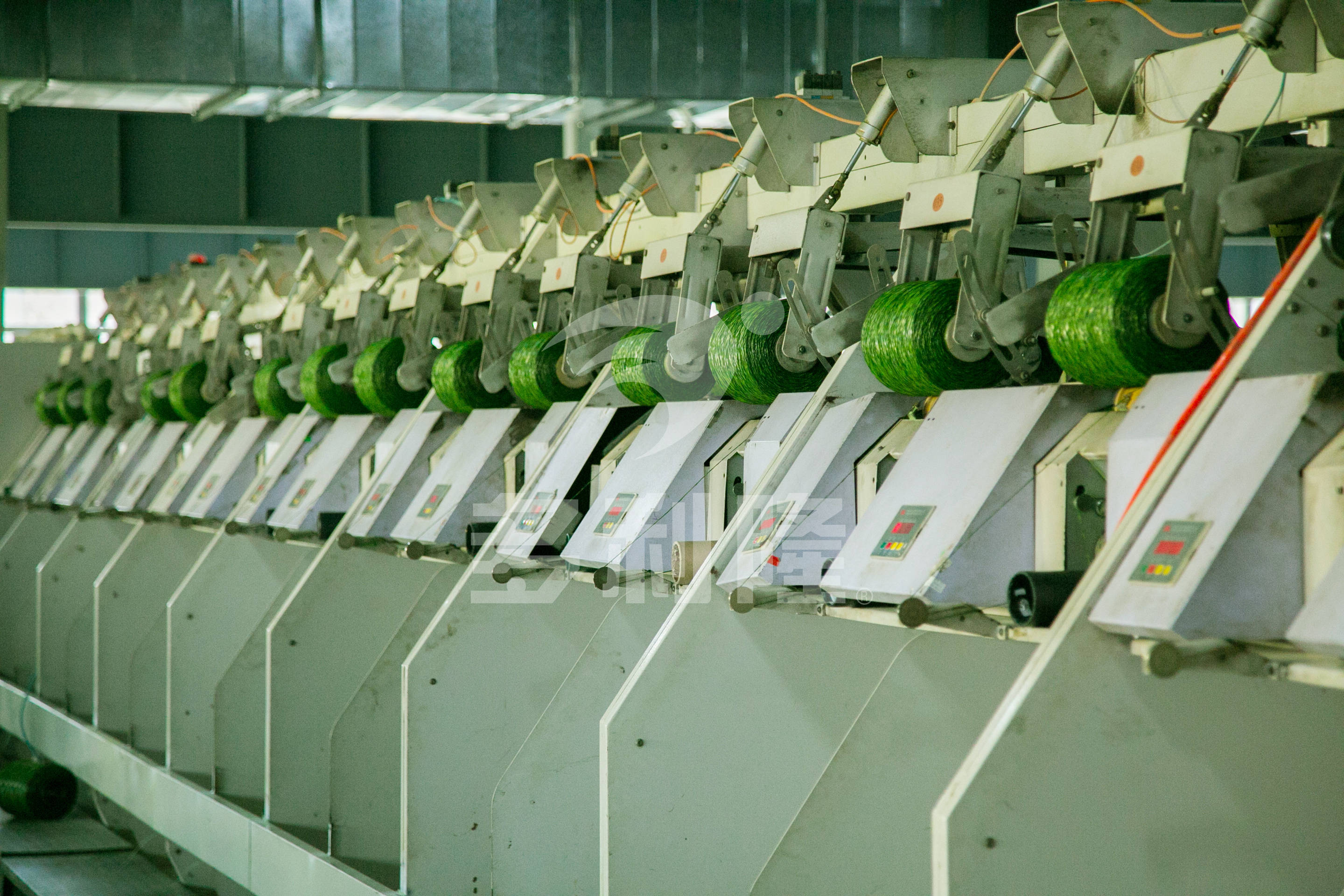 人造草坪生产流程