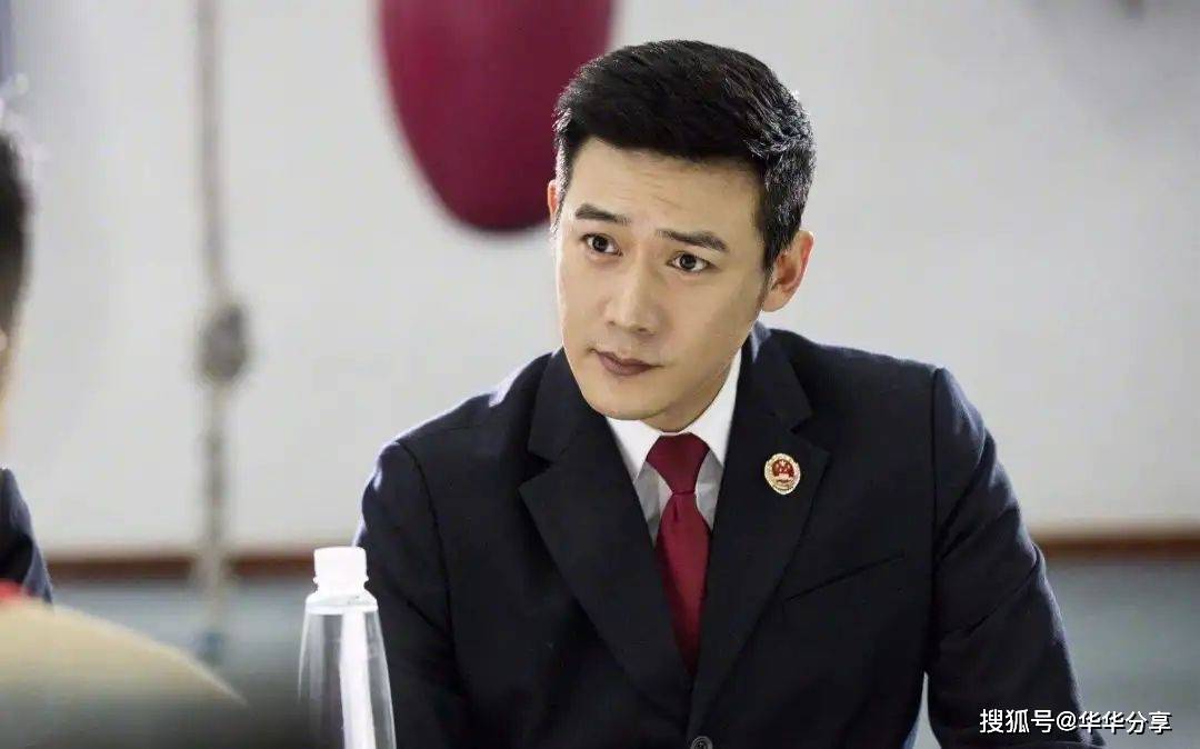 因为|当年人民的名义开拍，陆毅嫌片酬太低，陆毅说80个演员，片酬仅仅花费了2000W