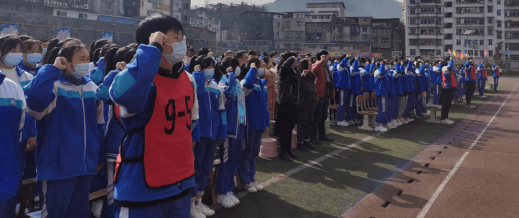 四川巴中市恩阳区实验中学召开中考百日冲刺誓师大会