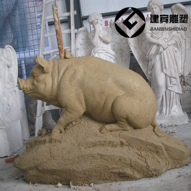 石雕猪雕塑的象征意义