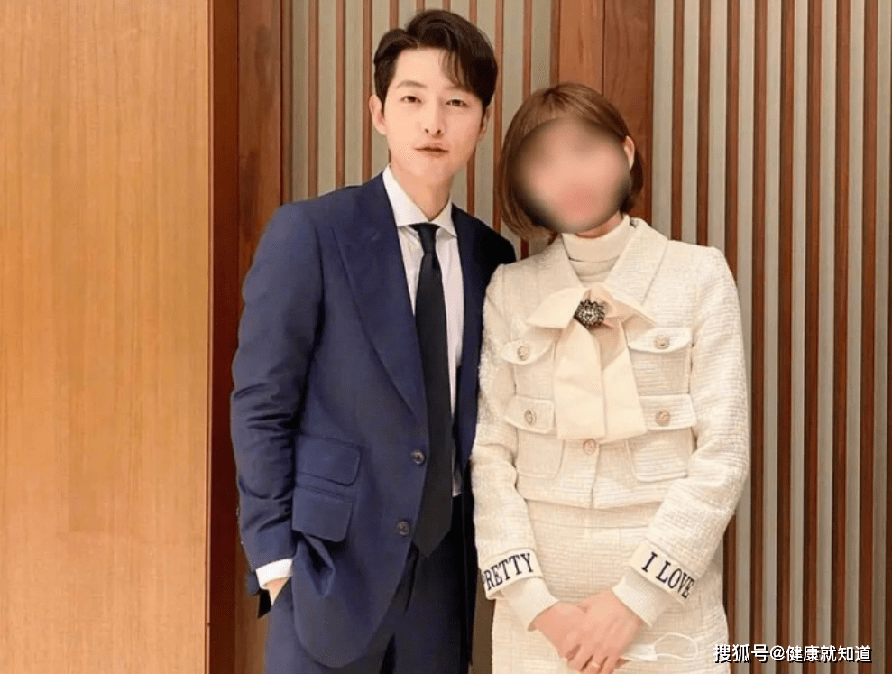 原创玄彬孙艺珍婚礼前女友的前夫宋仲基作为嘉宾出席