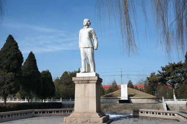 刘胡兰纪念馆开展清明祭英烈活动