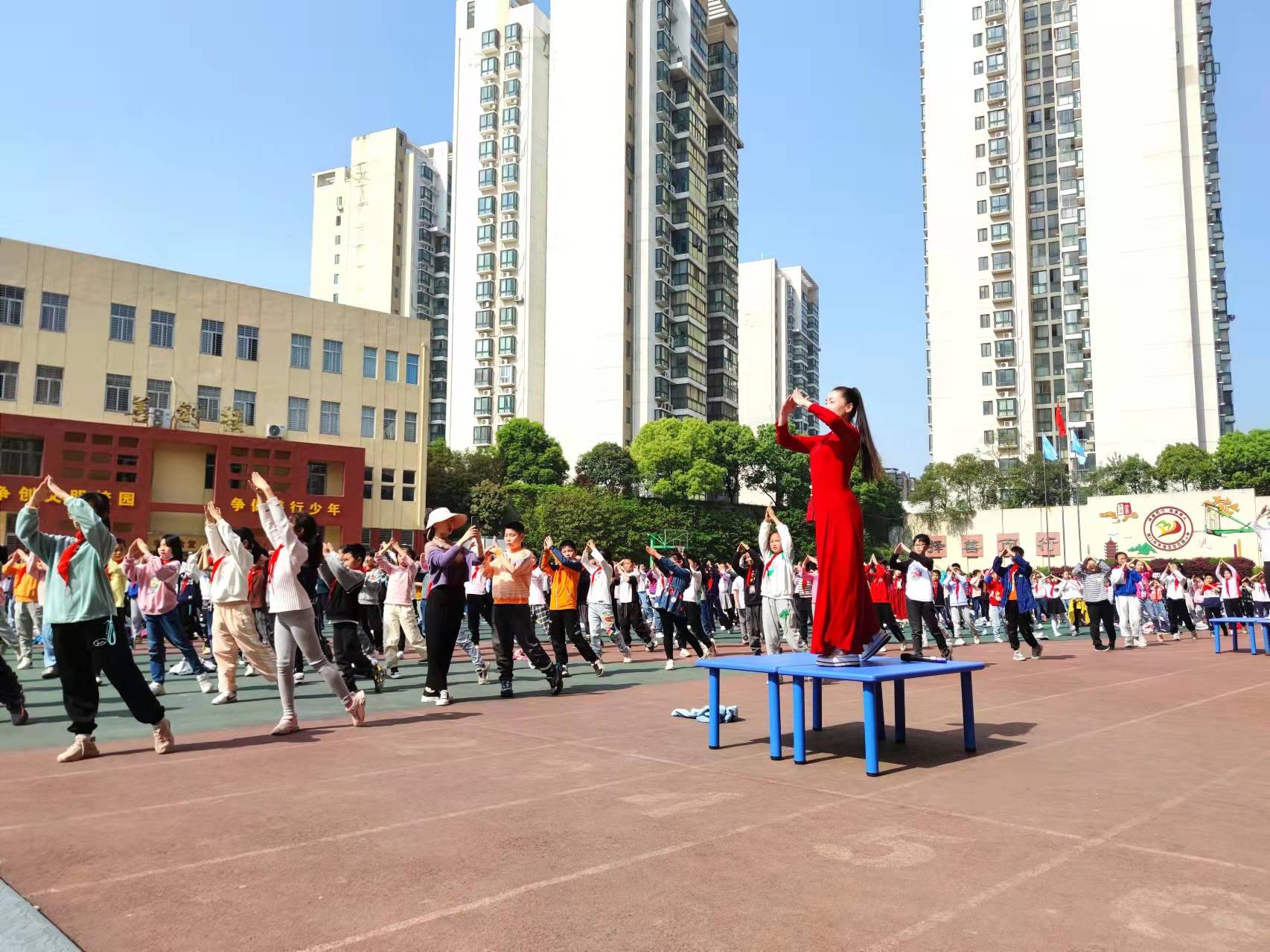 荆门市全民期待4月14日中华诗舞在白云路小学大型展演活动,让我们拭目