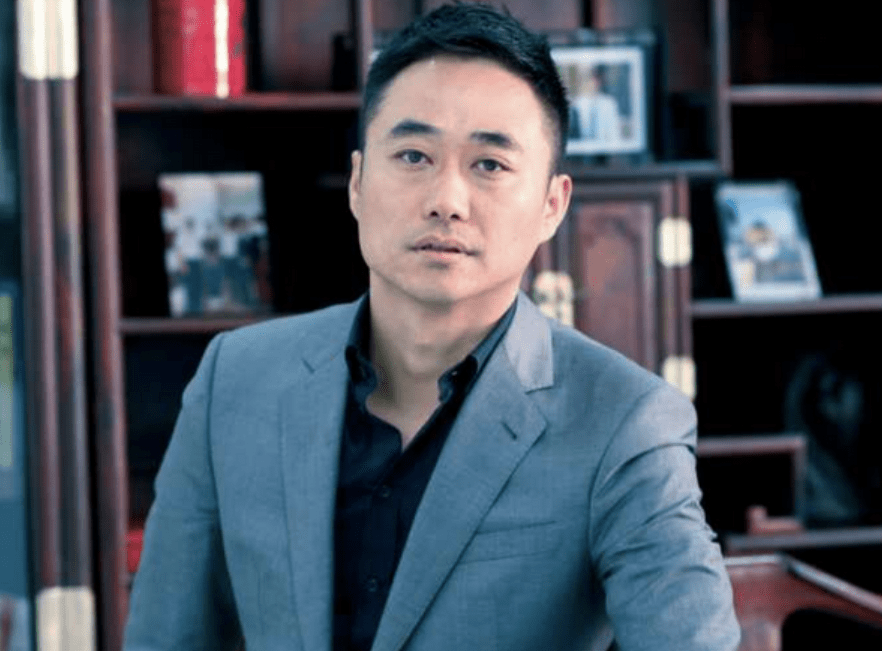 卫龙创始人刘氏兄弟一根辣条打下600亿的财富天下首登胡润富豪榜