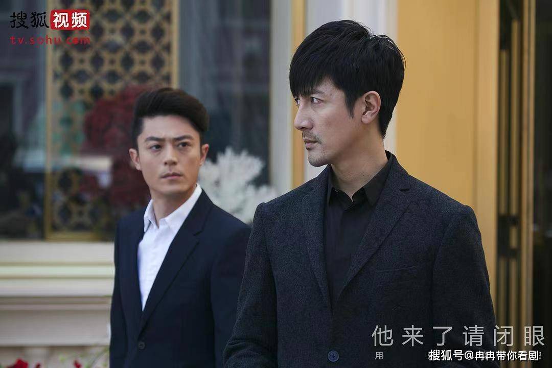 男主是天才型犯罪心理学专家高智商低情商,所以和女主在一起总会不