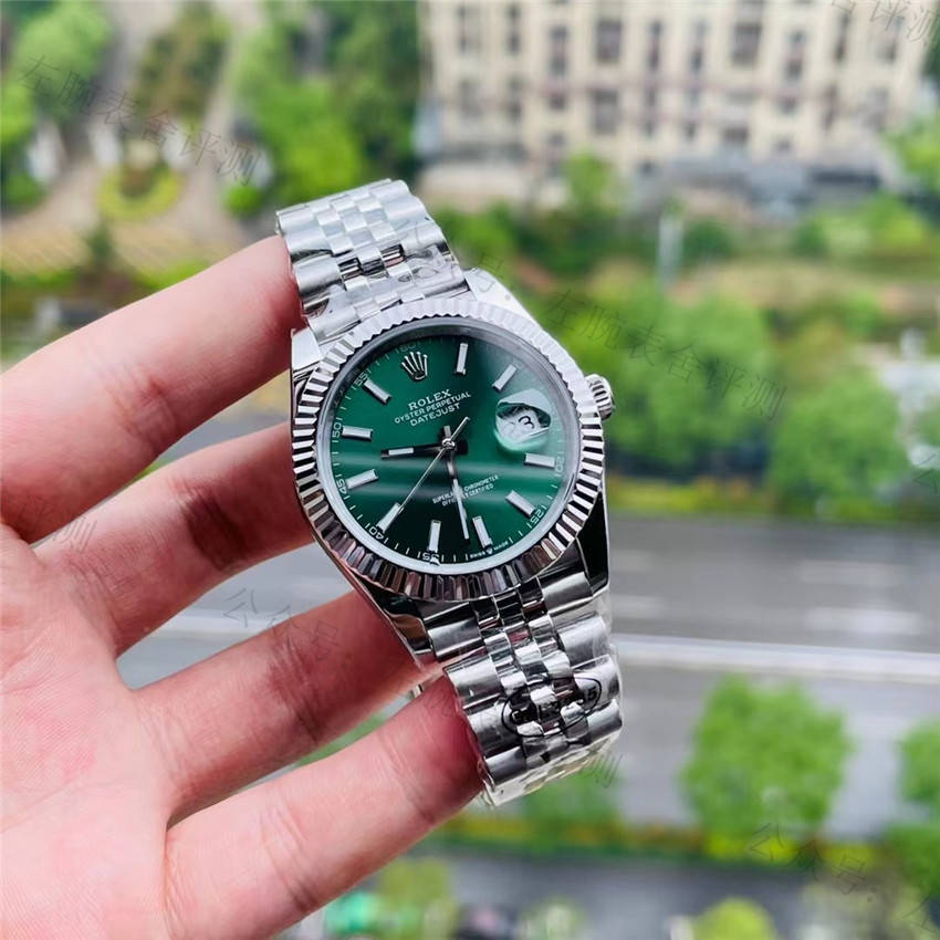 新款绿盘41mm劳力士日志,寓意"绿码在手"