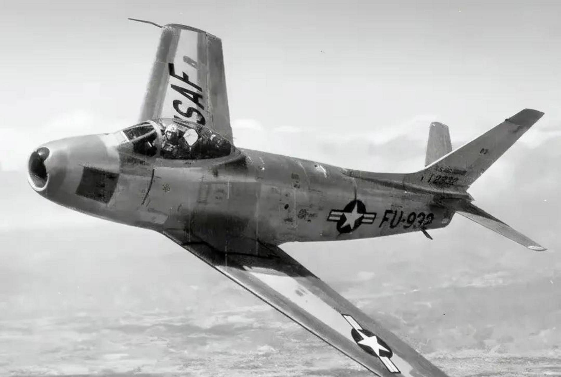 早在1947年,美国空军的f86"佩刀"喷气式战斗机就已经首飞,此时大部分