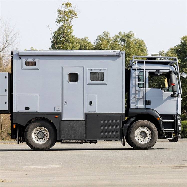 首发中国重汽汕德卡越野房车空间大动力强蓝牌c照即可驾驶