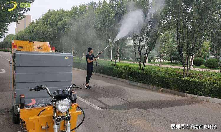 小型三轮高压清洗车人行道路面冲洗方便快捷