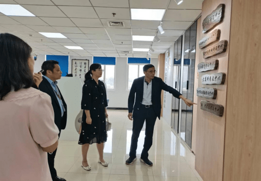 西安财经大学行知学院一行到西安工商学院参观交流_建设_曲炜_蔡伟