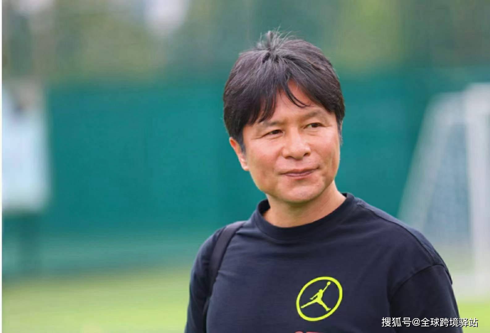 跨境驿站2022跨境春季足球赛终于来了前国脚彭伟国莅临现场