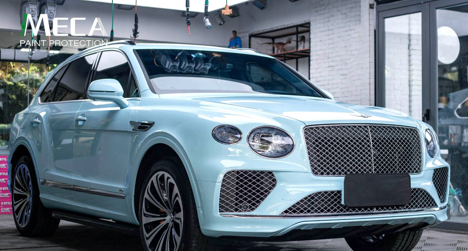 冰川蓝改色膜抢了多少汽车的风头