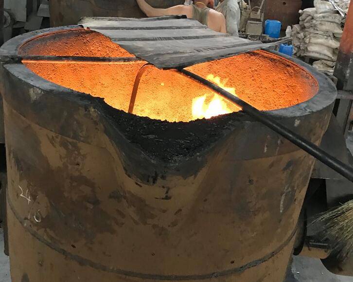 铁水包砌筑是用耐火砖好还是浇注料行