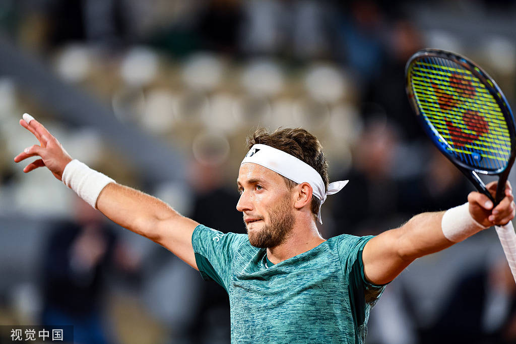 组图法网鲁德31鲁内进四强高举双臂享受掌声