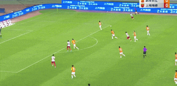 快讯-徐新推射破门 上海海港1-0领先武汉长江