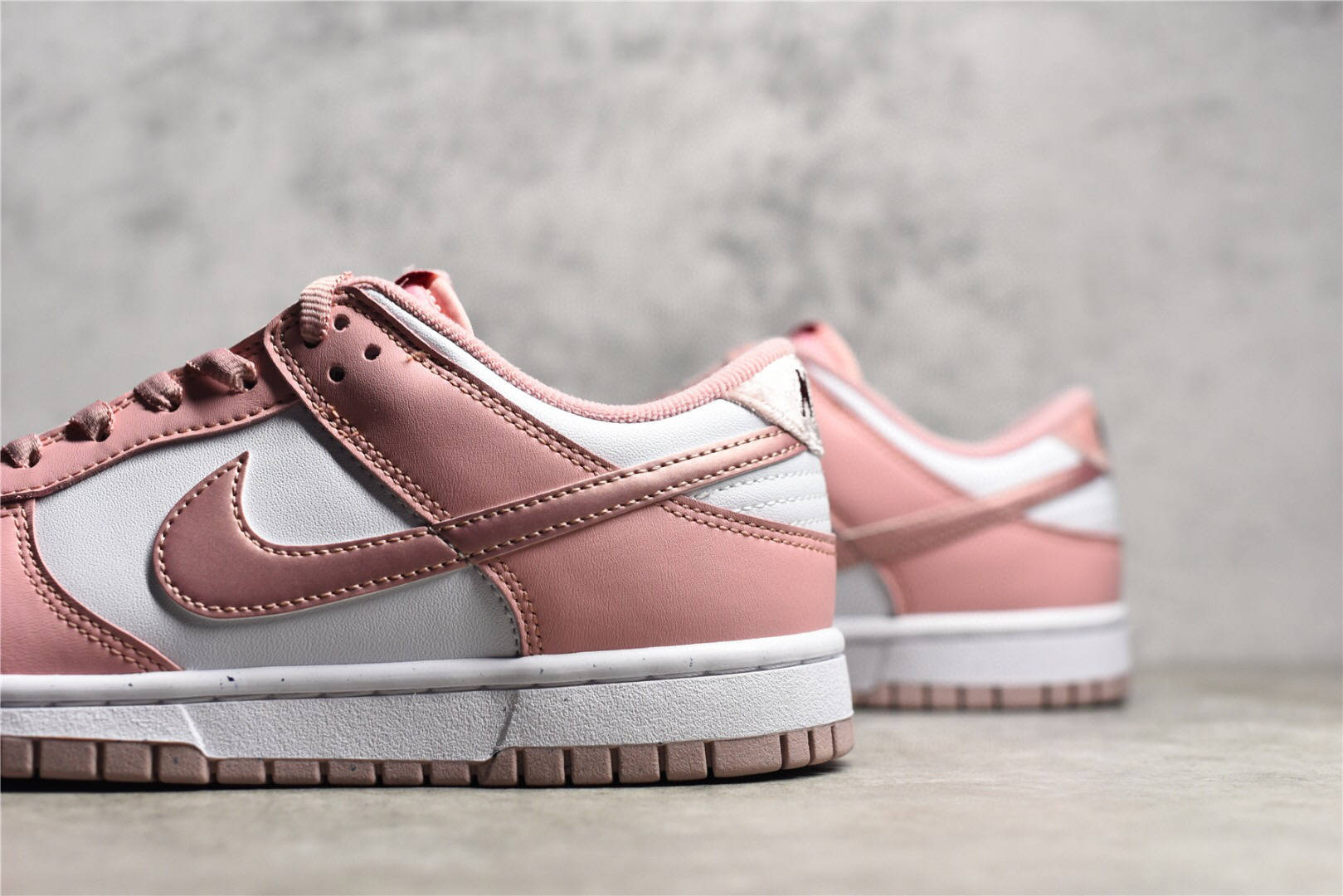 耐克nike dunk low pink velvet 樱花粉白丝绒低帮板鞋