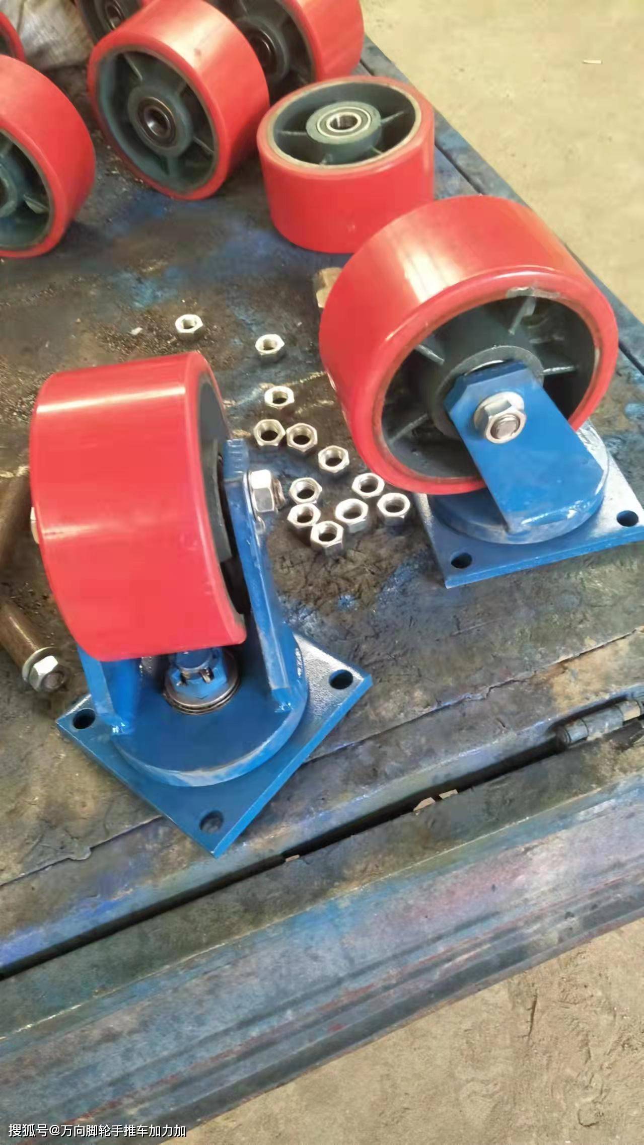 寸万向轮a星甸超重型承重3吨铁芯聚氨酯8向万寸轮承重_轮子_能力_刹车