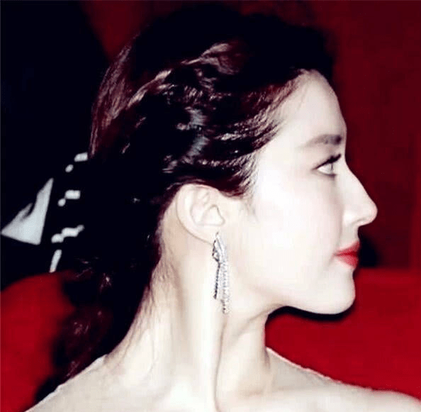 五官_热巴_美的