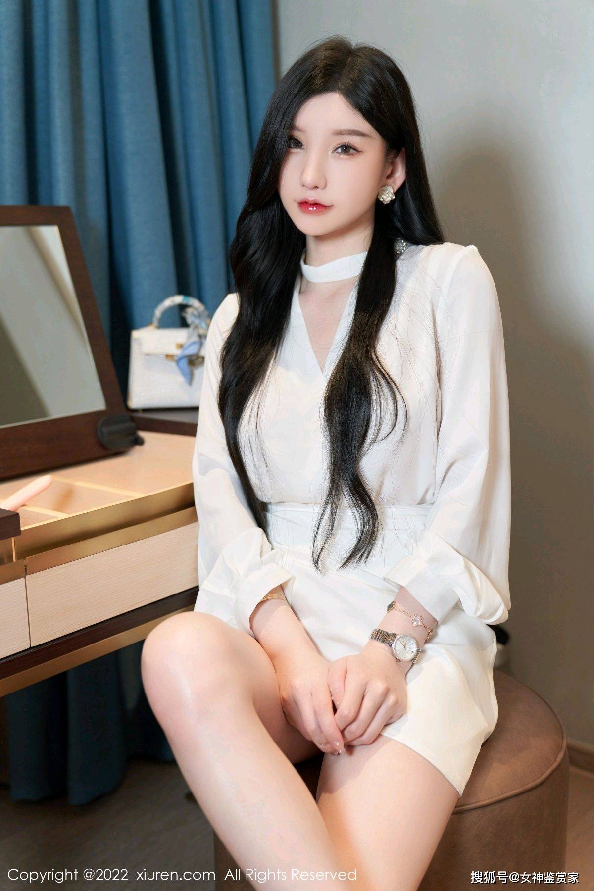 人间尤物周于希,一身白色连衣裙撩人于无形中!
