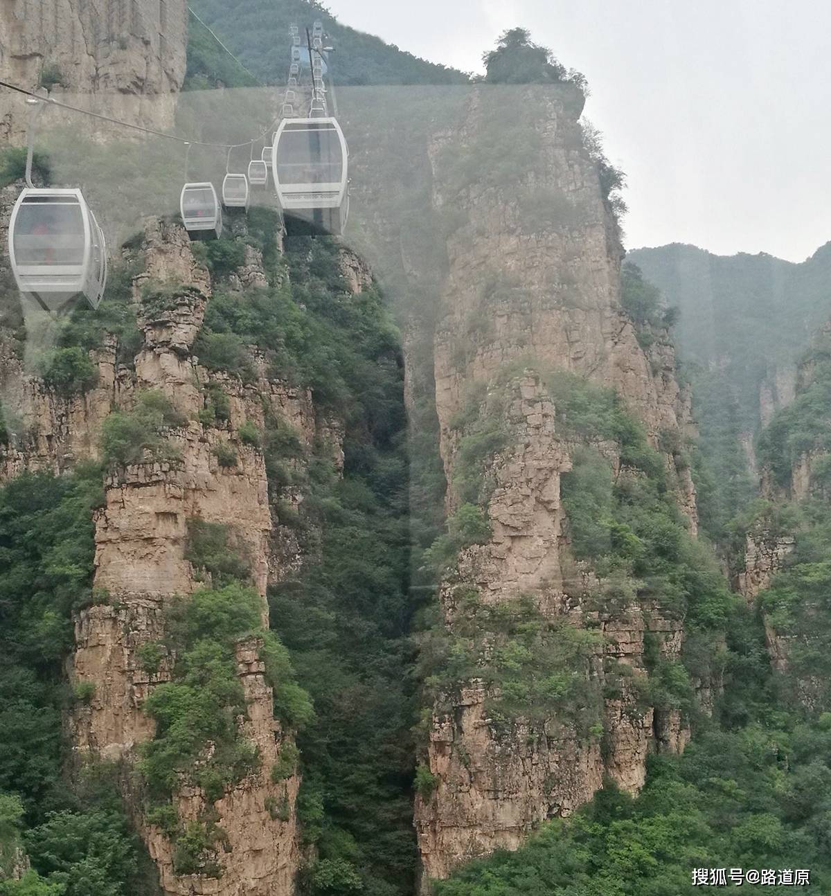 一條是通往主力轉移的方向,另一條是通往狼牙山的頂峰棋盤陀的