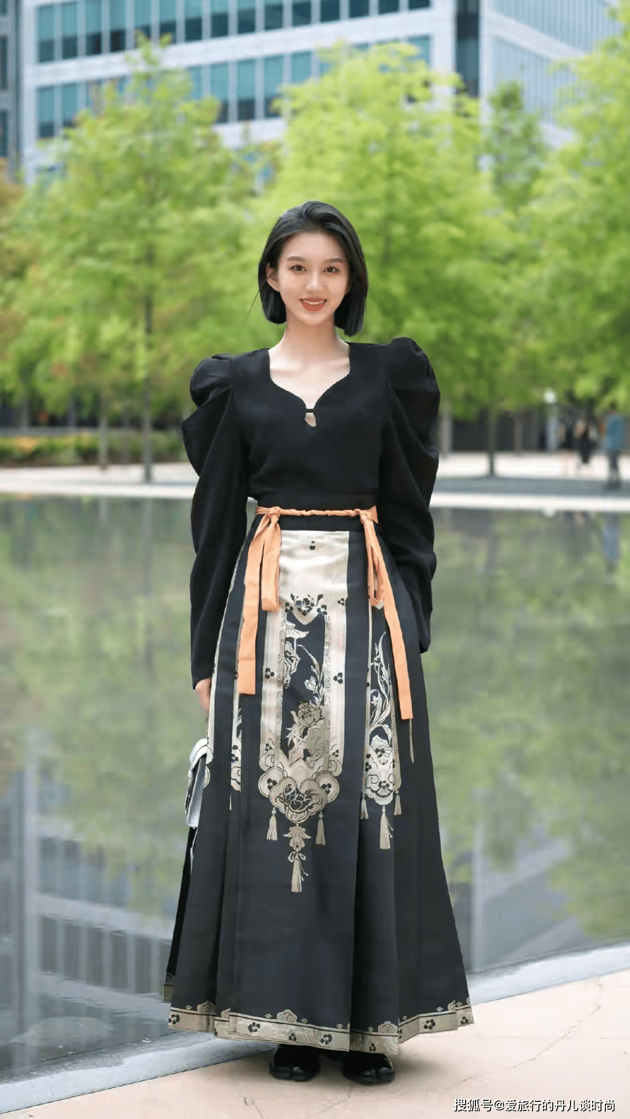 减龄的穿搭让人瞬间美回18岁!-搜狐大视野-搜狐新闻