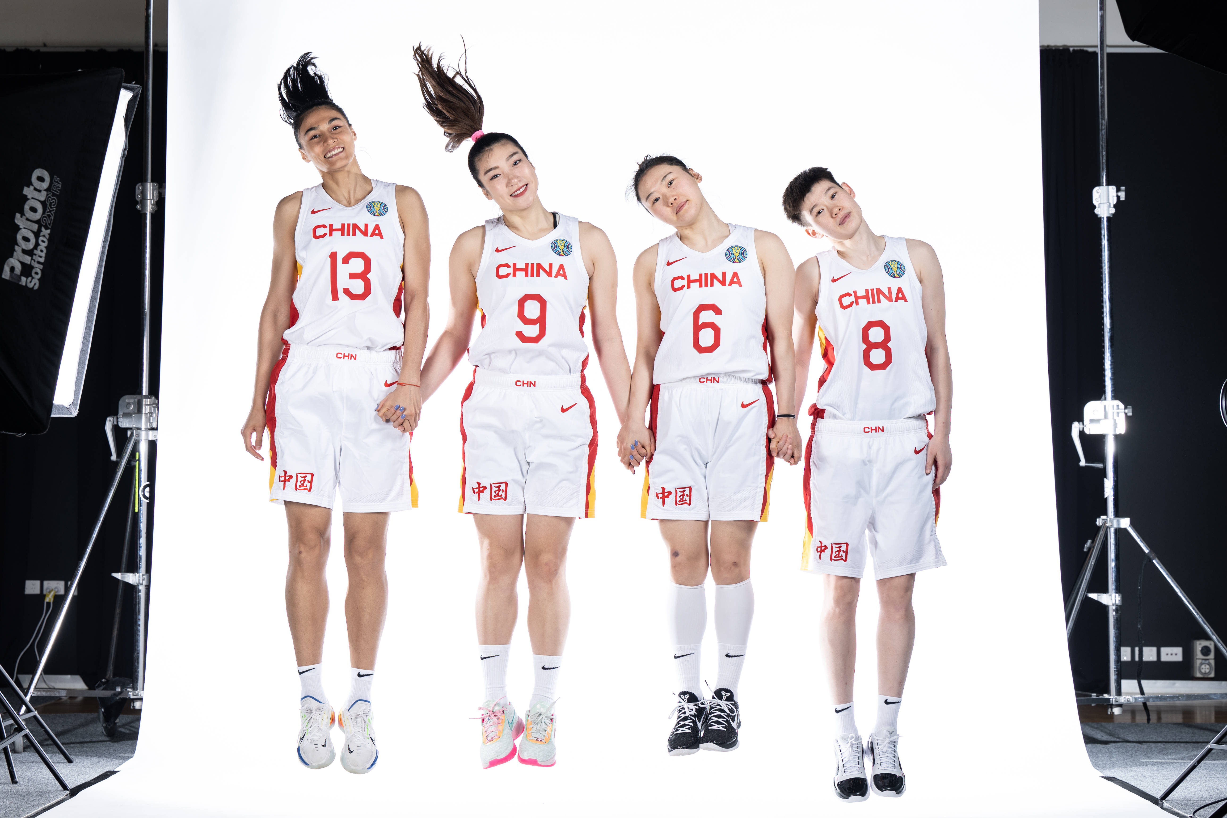 从中国校园走出的WNBA球员，韩旭还是头一个|新疆|韩旭|女篮_新浪新闻