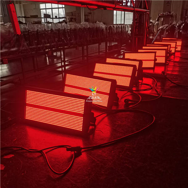 八段LED频闪 酒吧灯光-搜狐大视野-搜狐新闻