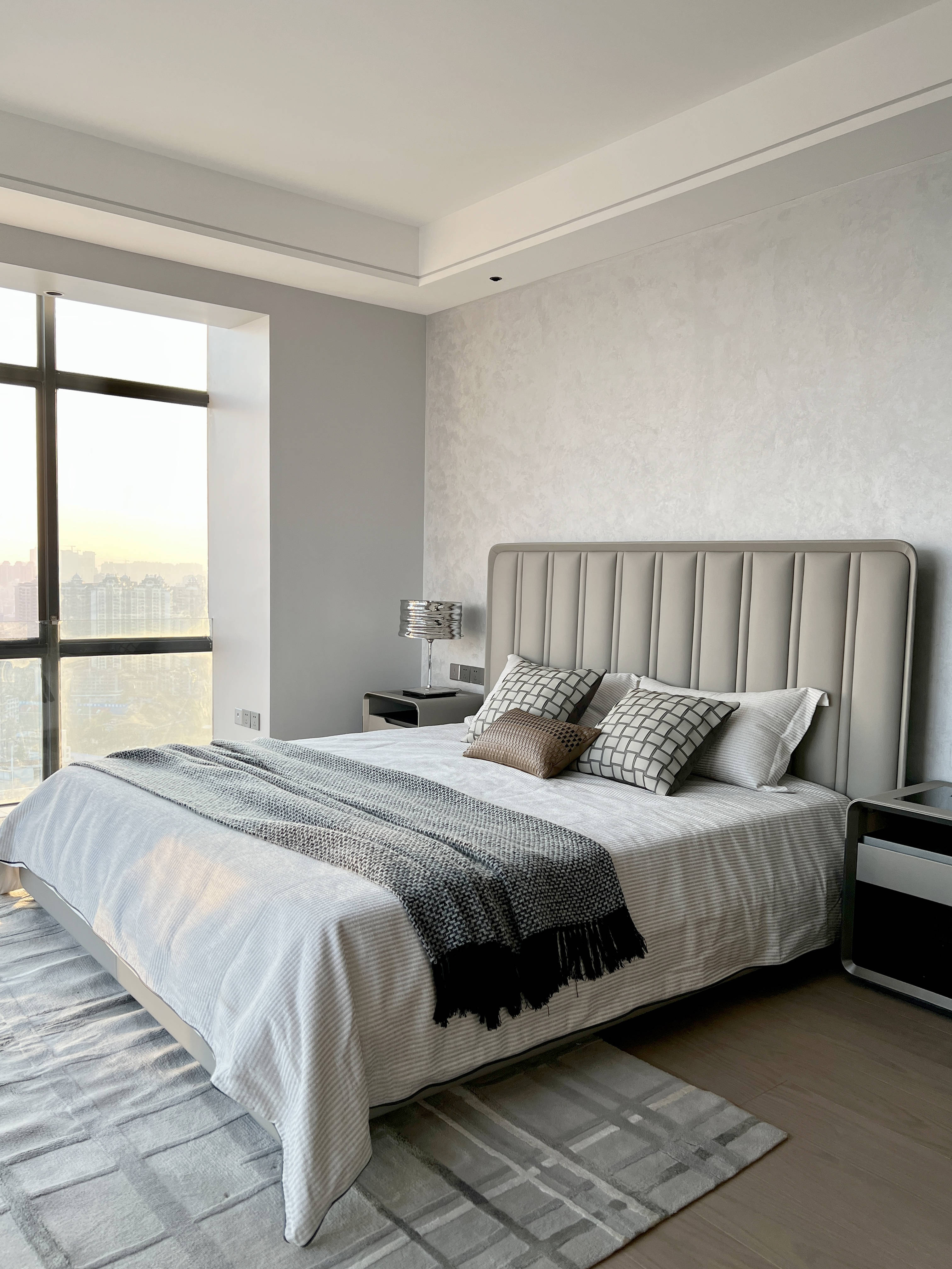 现代轻奢风格的主卧设计应该怎么样？-搜狐大视野-搜狐新闻