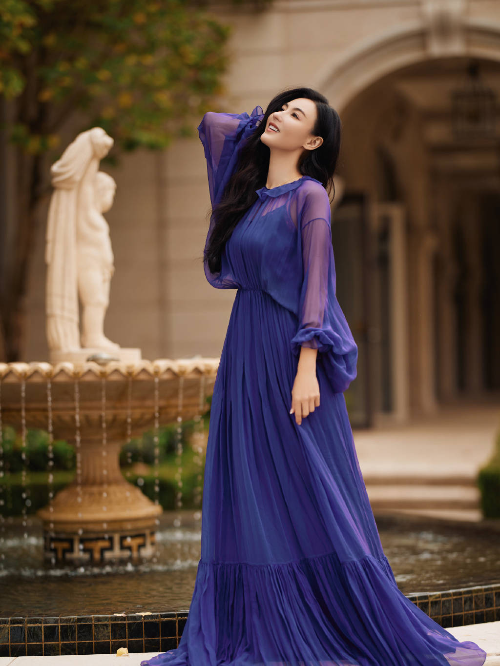 [秀人XiuRen] No.4890 模特安然anran - 紫色收身连衣长裙珠三角旅拍(45) - 美图131