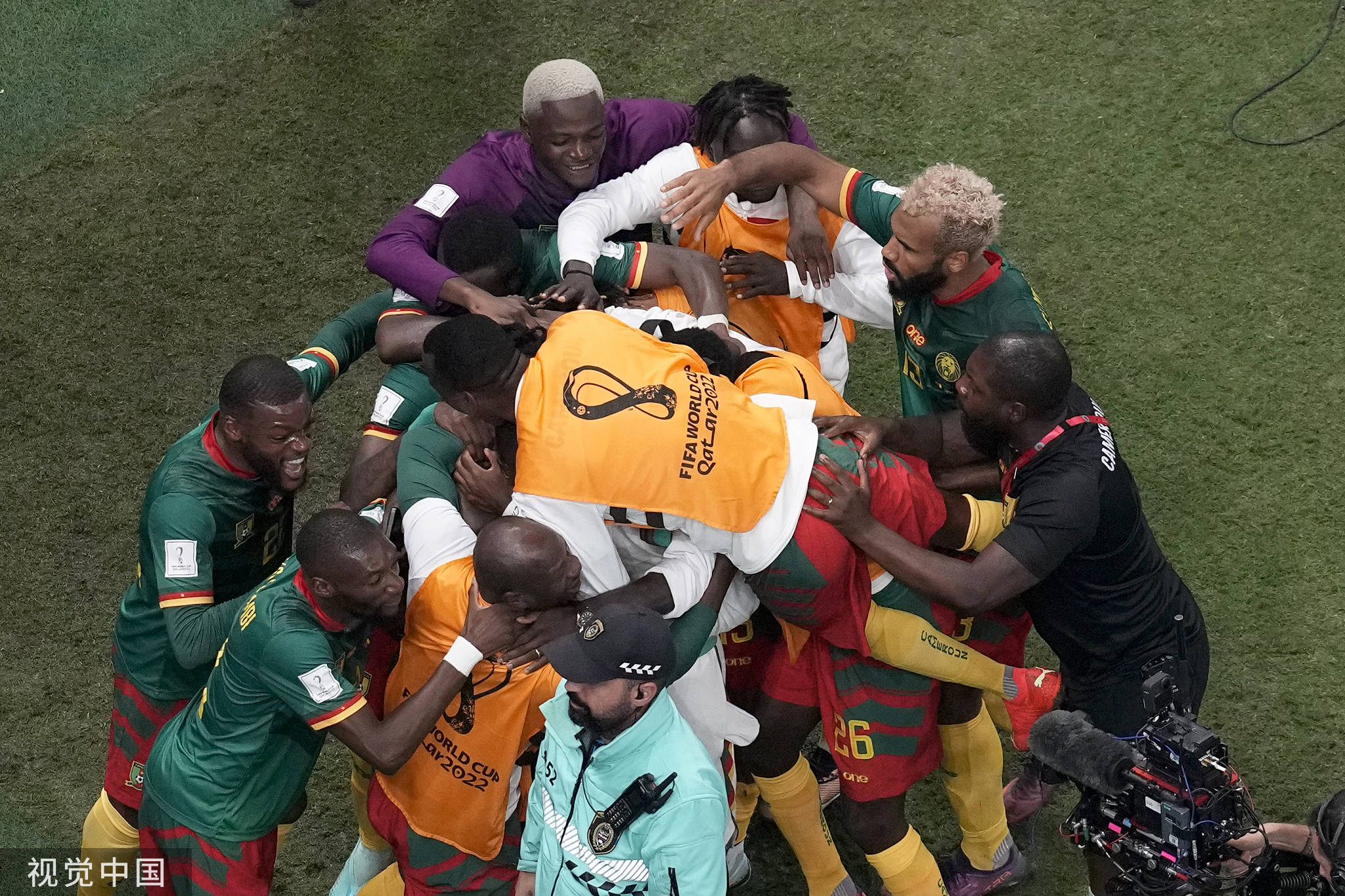 世界杯-阿布巴卡尔破门 巴西0-1喀麦隆仍头名出线