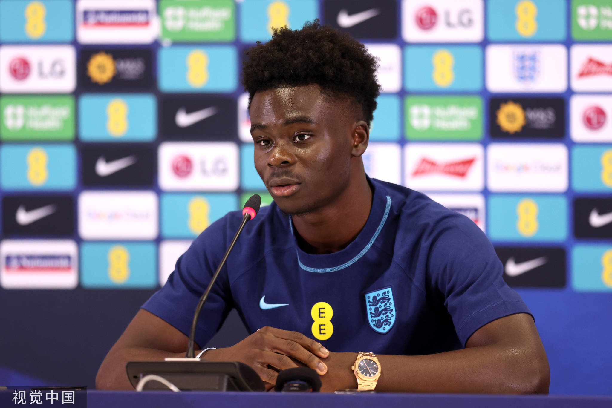 高清图英格兰队召开发布会萨卡出席
