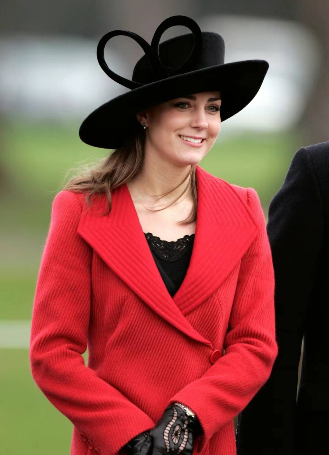 Kate Middleton wore a design by Sarah Burton for Alexander McQueen on ...