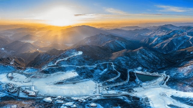 安吉云上草原雪景图片