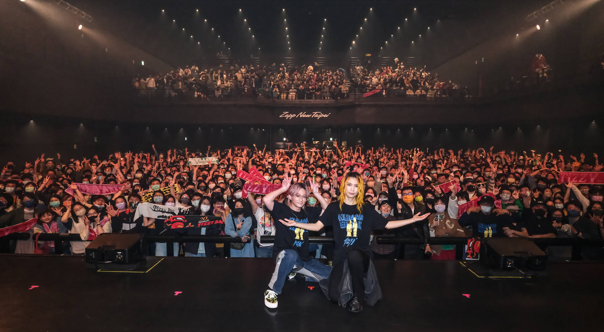 tizzy bac献出人生首次舞蹈秀 首创魔性舞步"地心窜出舞"_惠婷_歌迷